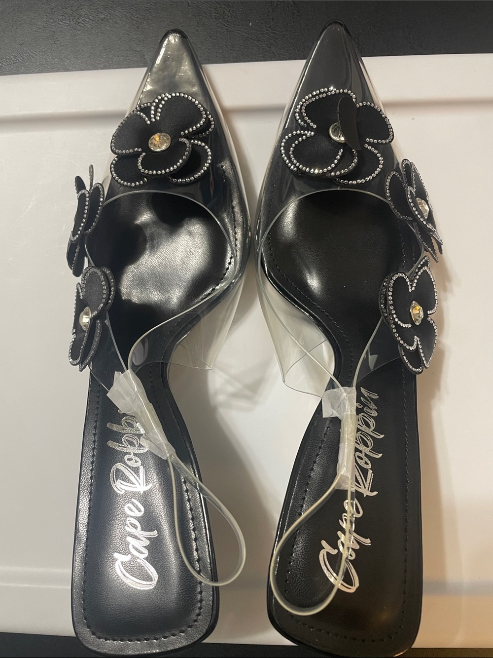 Cape Robbin Black Pointed Toe Floral Slingback Mules NWT Sz. 8 sleek & sexy